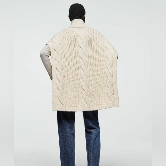 Zara Cable Knit Cape/Poncho - Picture 3 of 4